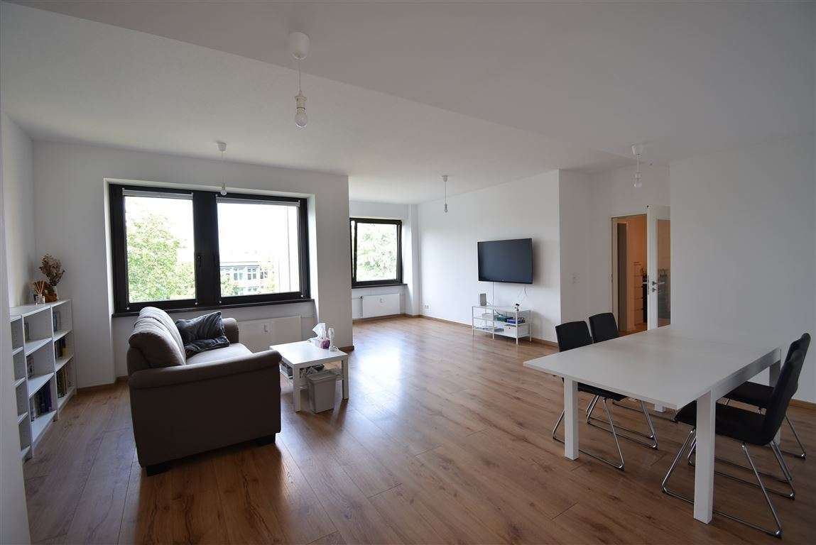 Thumbnail-Wohnung zum Mieten in Düsseldorf 1.750,00 € 105.74 m²