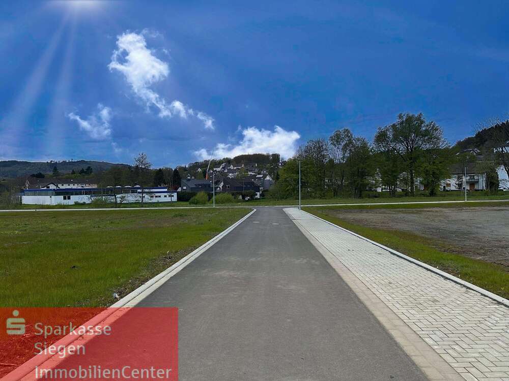 Thumbnail-Grundstück zu verkaufen in Hilchenbach 123.000,00 € 1421 m²