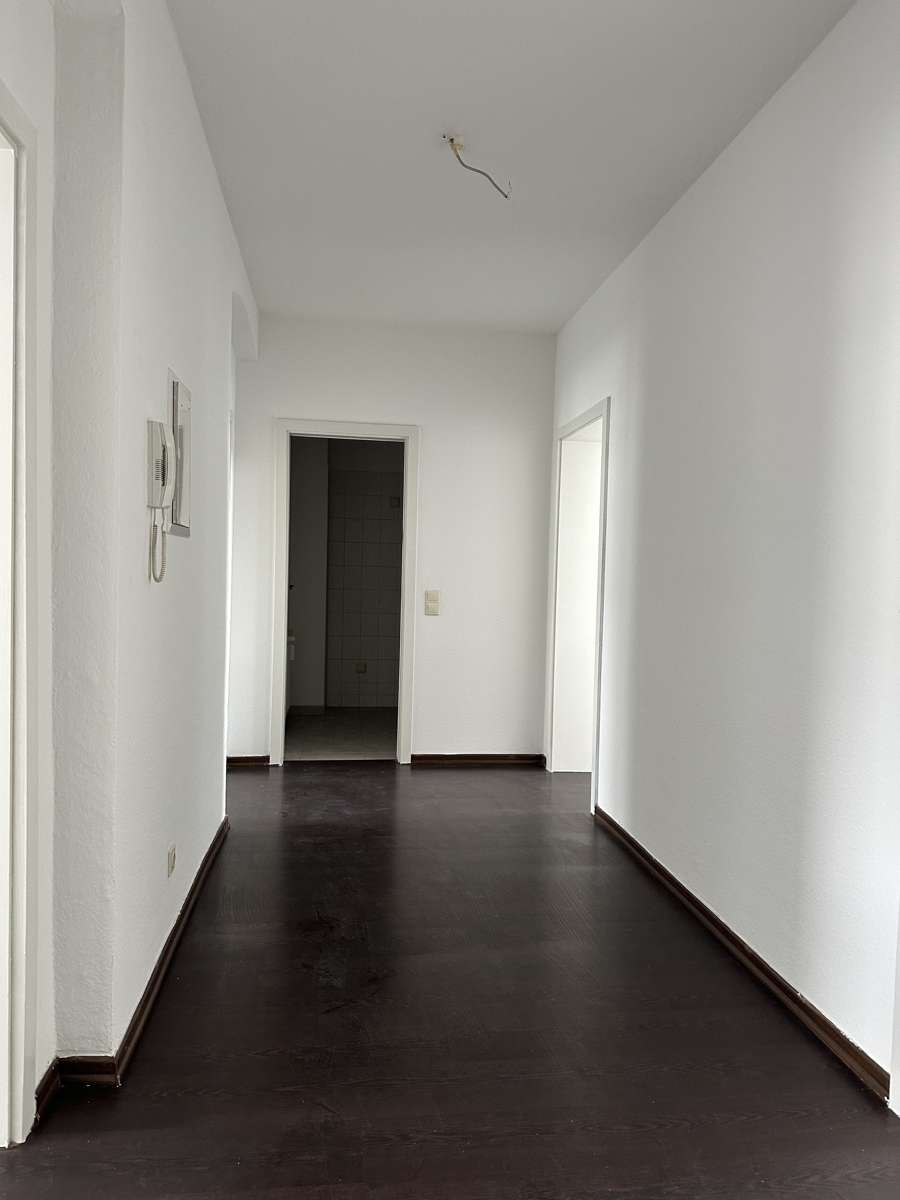 Thumbnail-Wohnung zum Mieten in Halle 555,00 € 69 m²