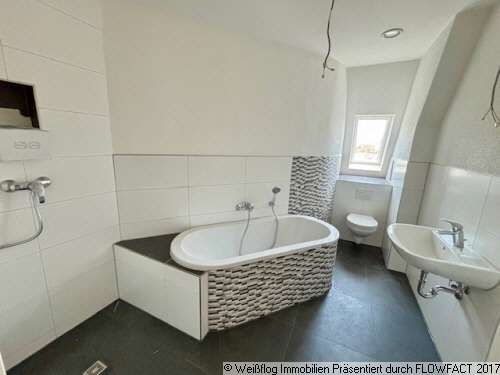 Thumbnail-Wohnung zum Mieten in Riesa 945,00 € 125 m²