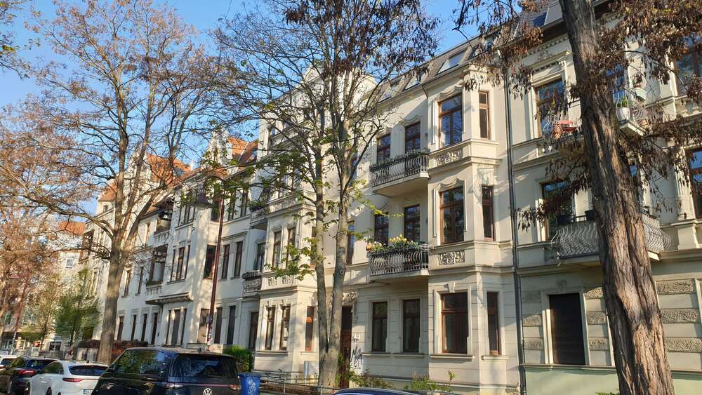 Thumbnail-Haus zum Kaufen in Magdeburg 1.050.000,00 € 623.79 m²