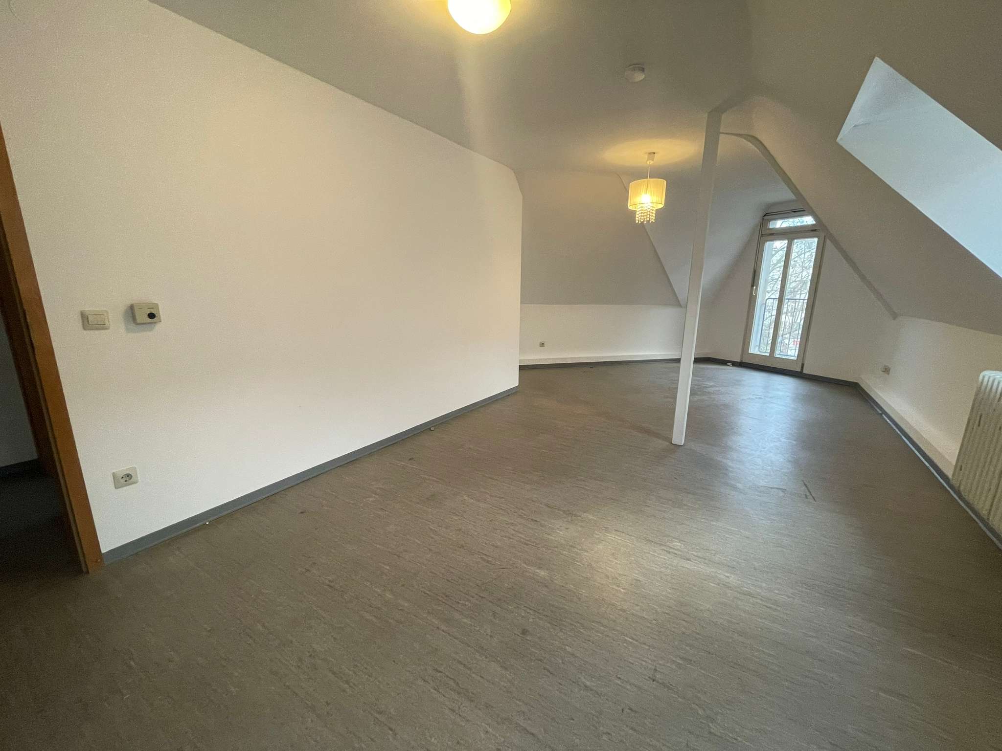 Thumbnail-Wohnung zum Mieten in Kaiserslautern 360,00 € 40 m²