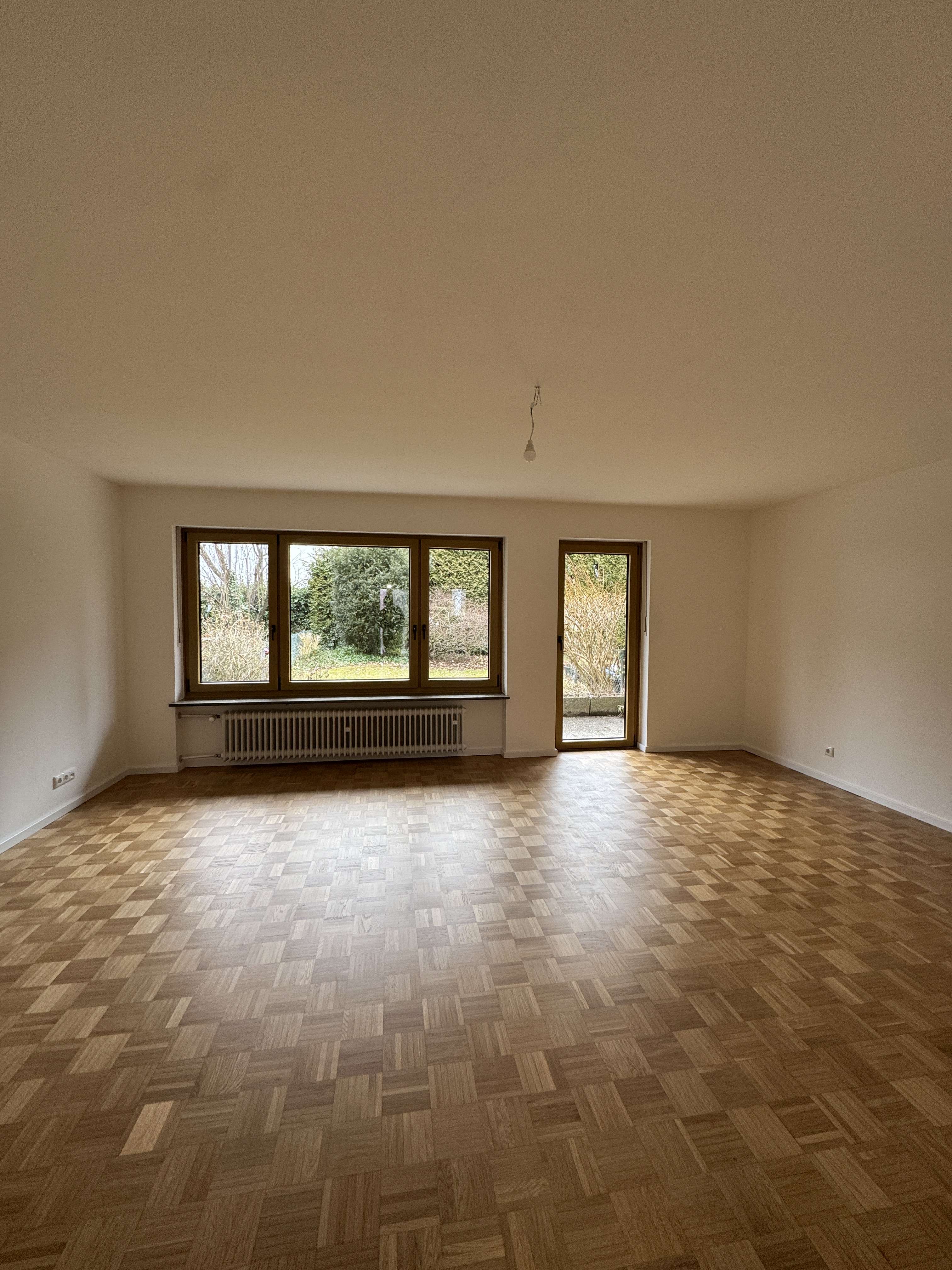 Thumbnail-Haus zum Mieten in Vaterstetten 2.500,00 € 130 m²