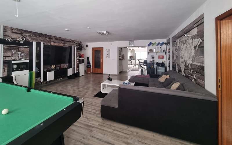 Thumbnail-Haus zum Kaufen in Crimmitschau 259.000,00 € 206 m²