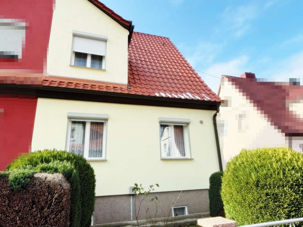 Thumbnail-Haus zum Kaufen in Naumburg 159.875,00 € 95 m²