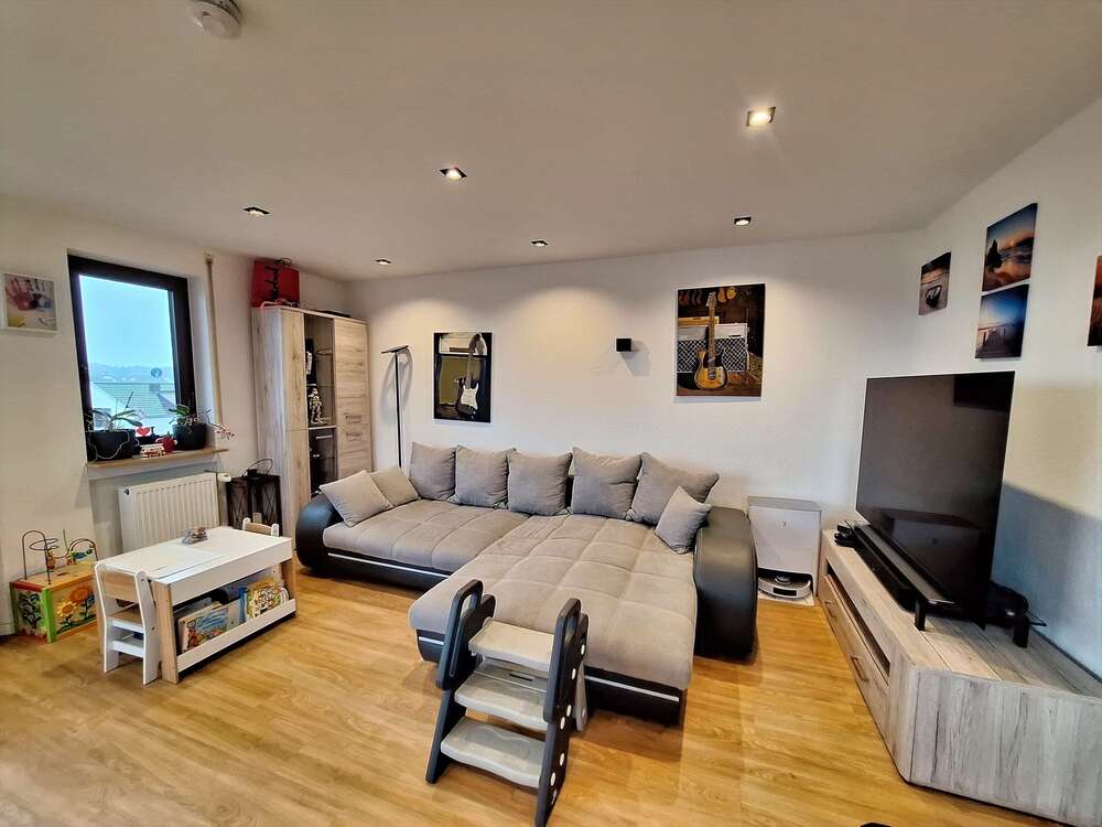 Thumbnail-Wohnung zum Kaufen in Weil im Schönbuch 249.000,00 € 65.71 m²