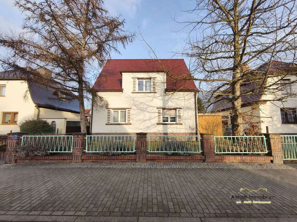 Thumbnail-Haus zum Kaufen in Bitterfeld-Wolfen 290.000,00 € 144 m²