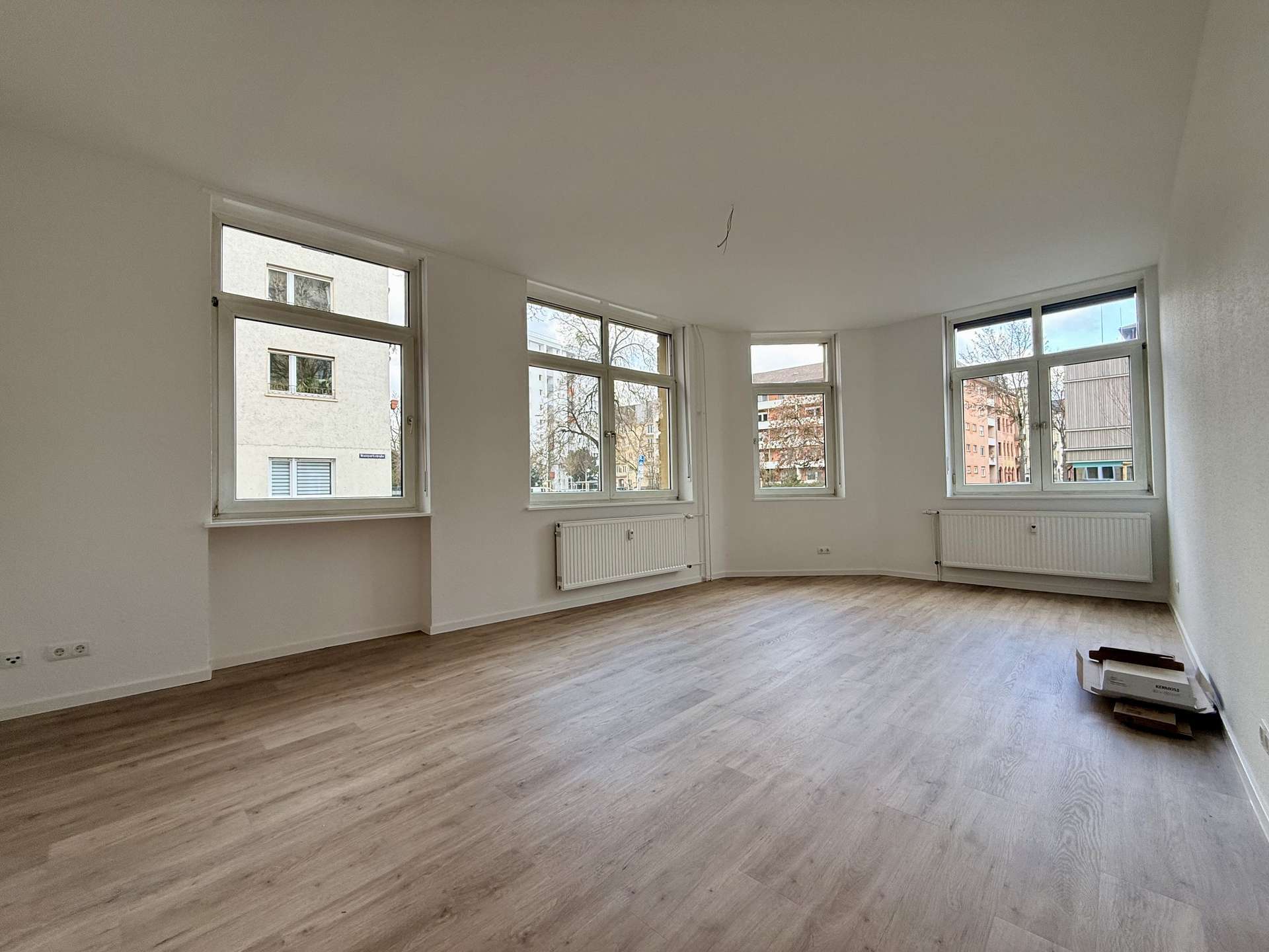Thumbnail-Wohnung zum Mieten in Mannheim 1.100,00 € 100 m²