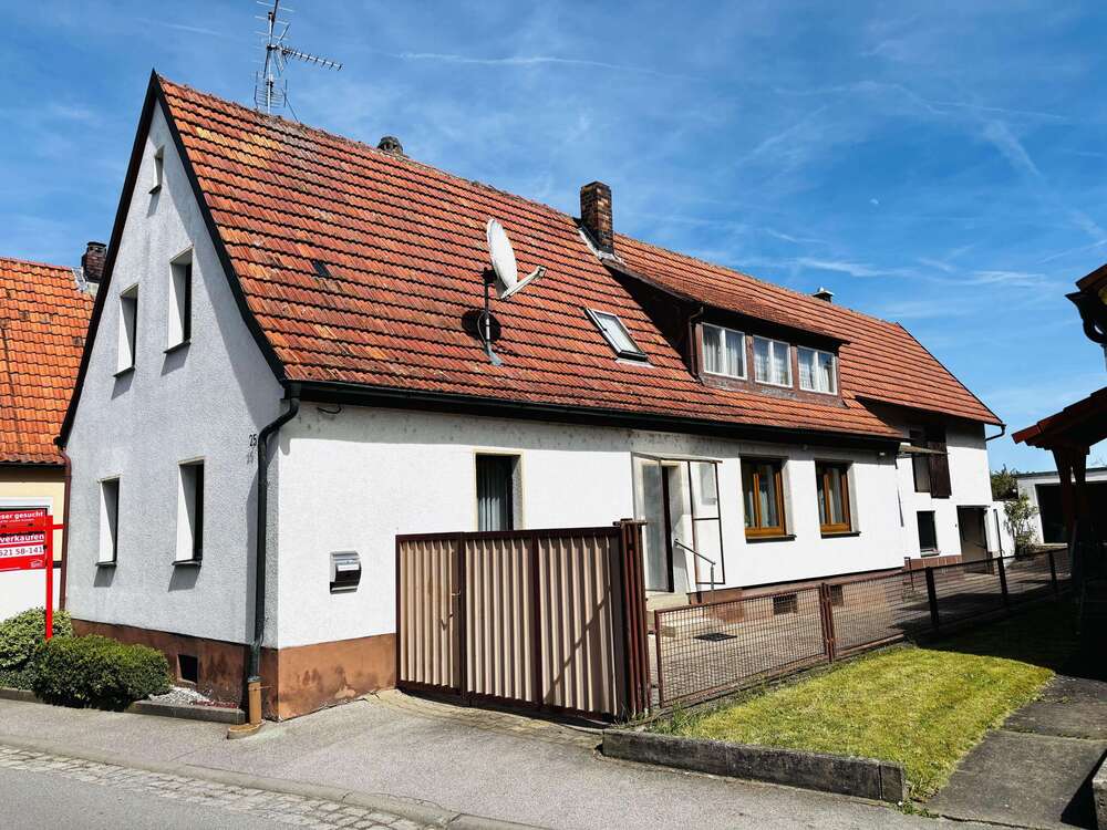 Thumbnail-Haus zum Kaufen in Haßfurt 155.000,00 € 145 m²