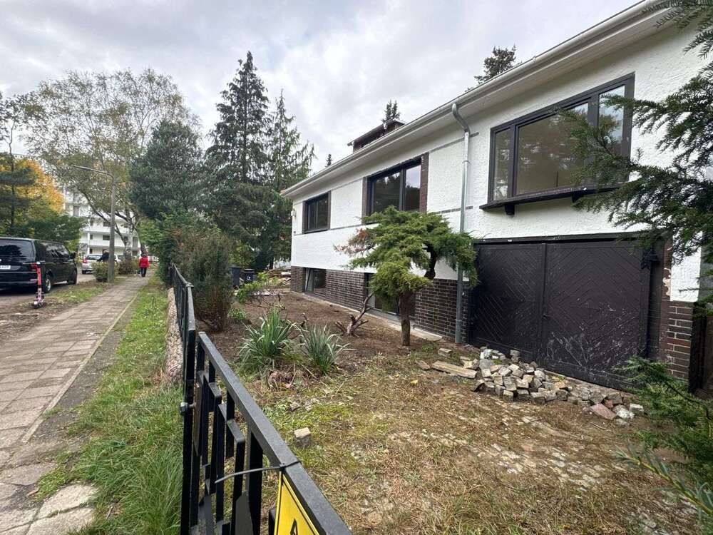 Thumbnail-Haus zum Kaufen in Berlin 740.000,00 € 220 m²