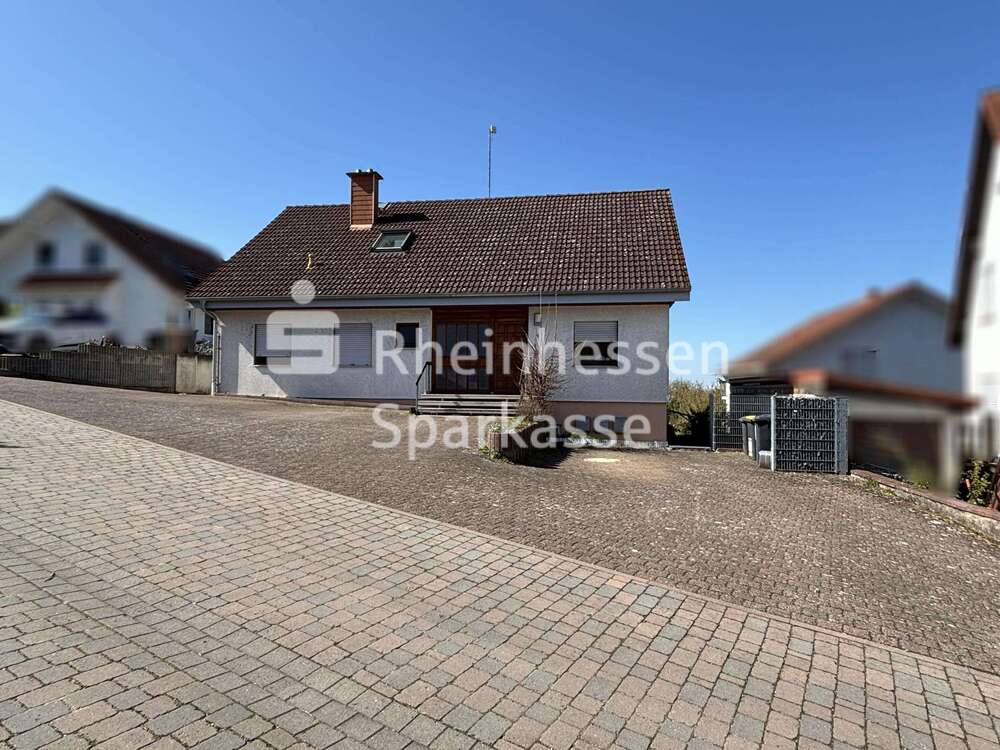 Thumbnail-Haus zum Kaufen in Weinolsheim 435.000,00 € 215 m²