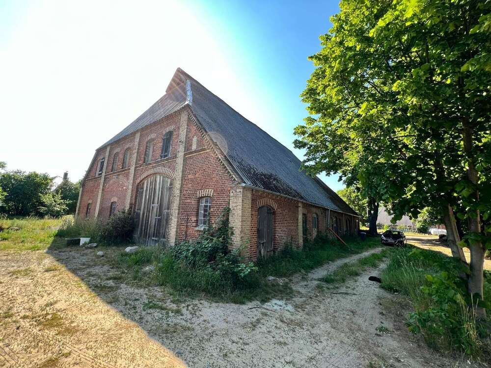 Thumbnail-Haus zum Kaufen in Roggenstorf 240.000,00 € 700 m²