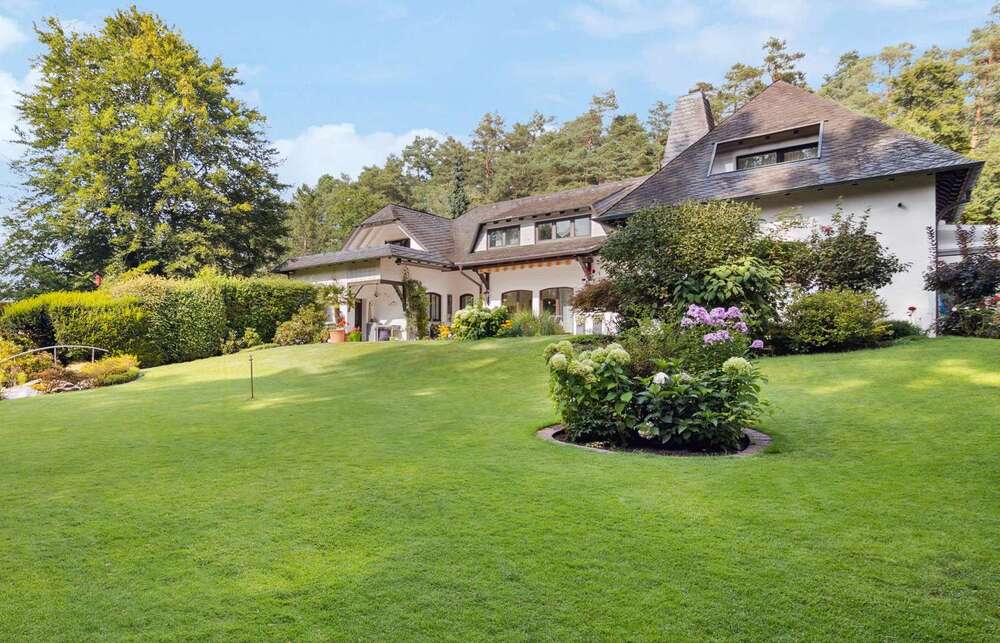 Thumbnail-Haus zum Kaufen in Homburg 1.180.000,00 € 470 m²