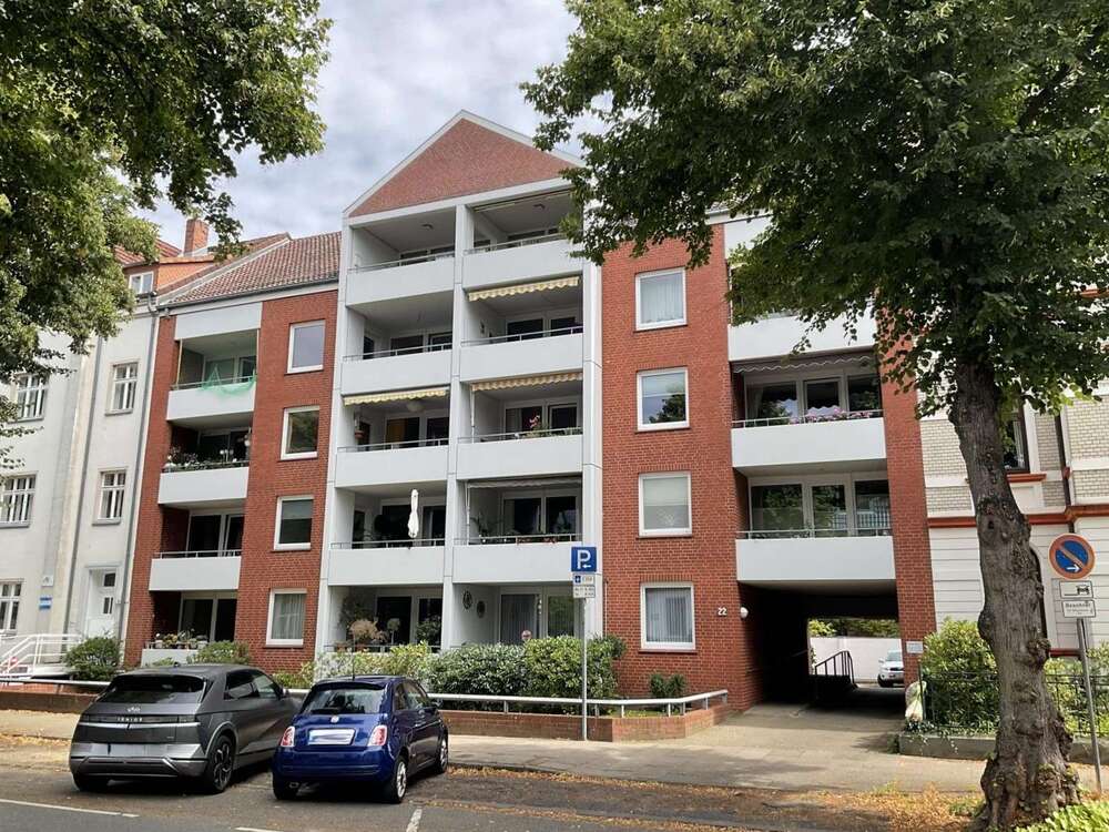 Thumbnail-Wohnung zum Kaufen in Lüneburg 225.000,00 € 55.53 m²