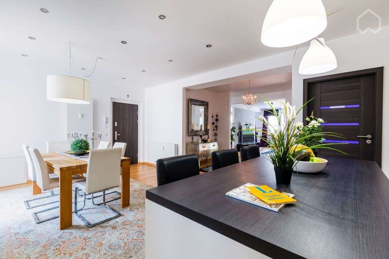 Thumbnail-Wohnung zum Mieten in Düsseldorf 3.490,00 € 160 m²