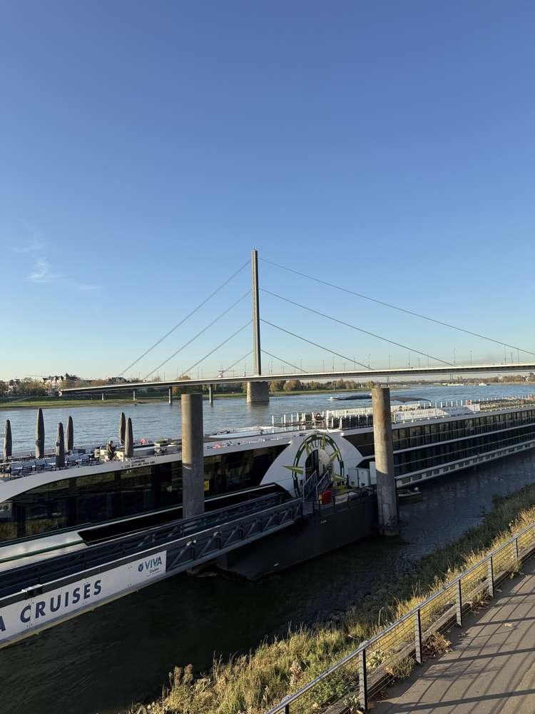 Thumbnail-Wohnung zum Kaufen in Düsseldorf 259.000,00 € 65 m²