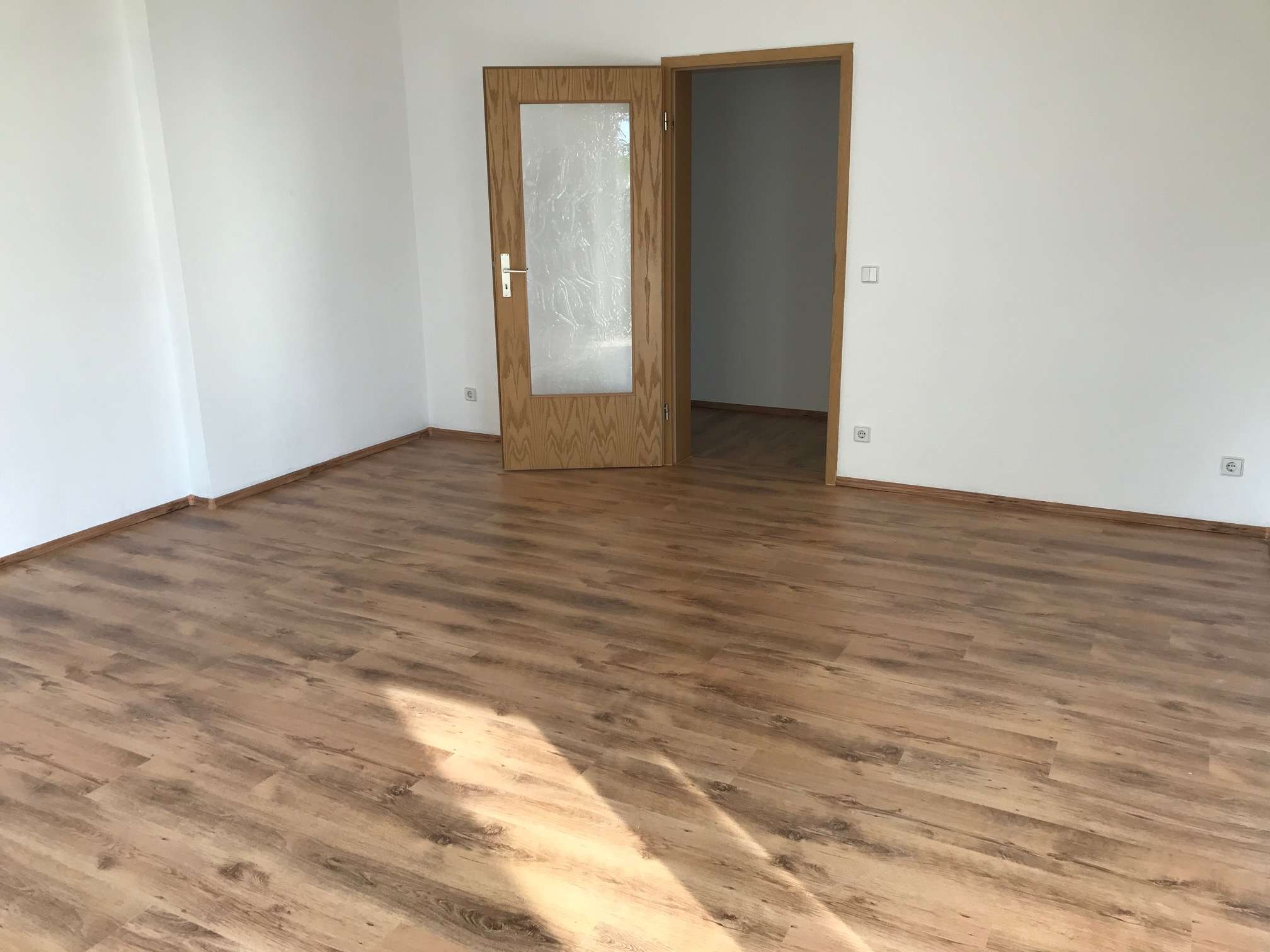 Thumbnail-Wohnung zum Kaufen in Werdau 68.000,00 € 63.87 m²