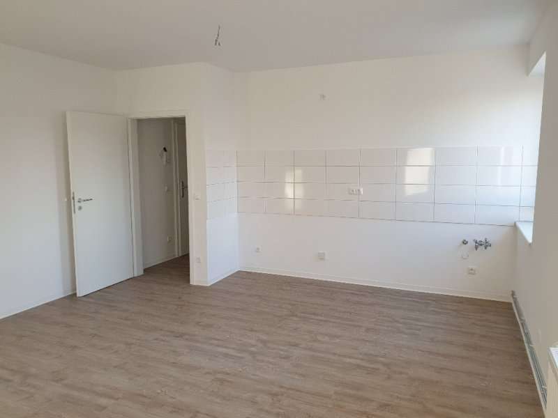 Thumbnail-Wohnung zum Mieten in Brandenburg an der Havel 319,00 € 32.12 m²