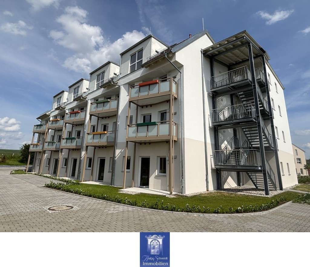 Thumbnail-Wohnung zum Mieten in Arnsdorf 600,00 € 46.41 m²