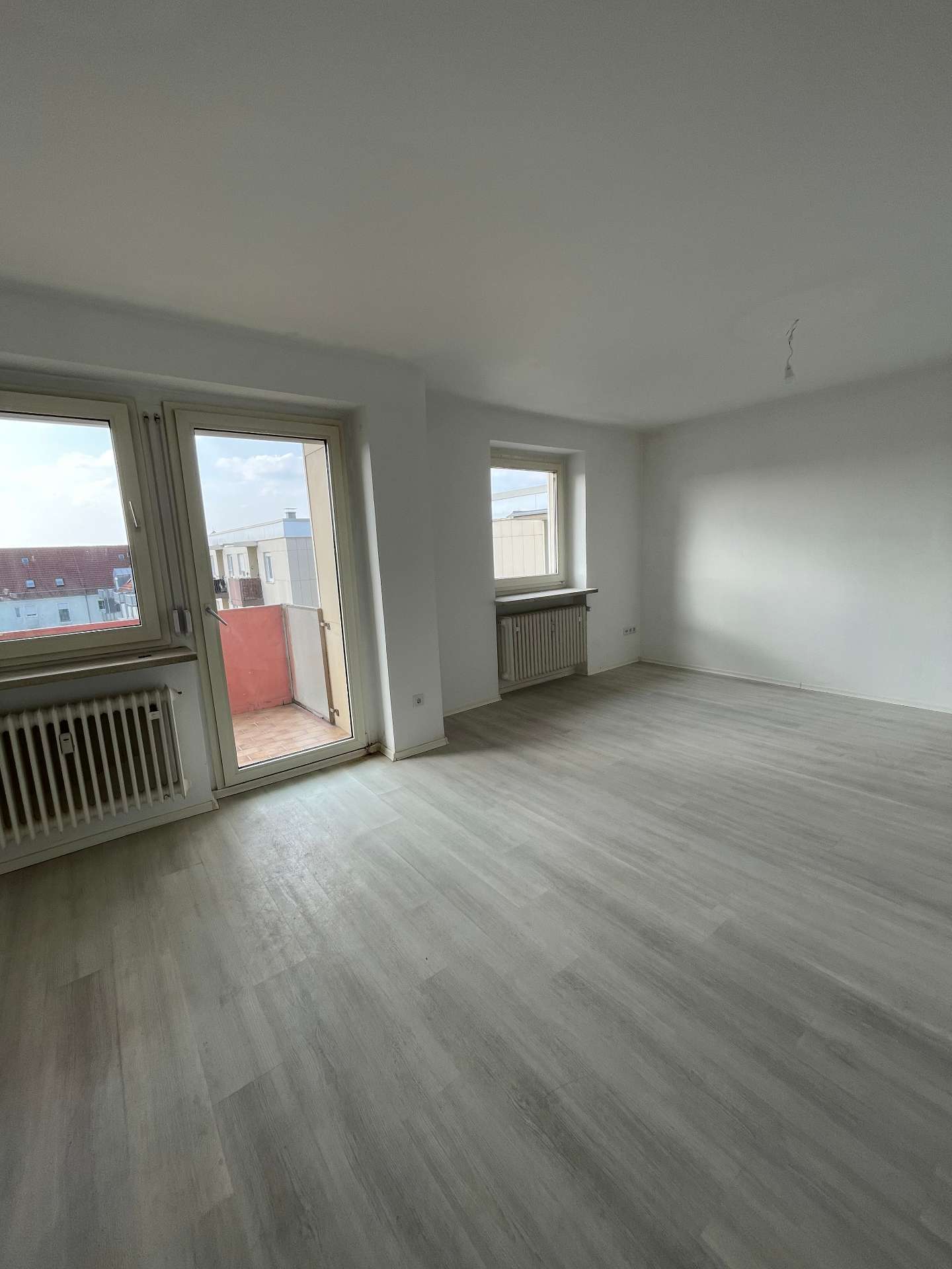 Thumbnail-Wohnung zum Mieten in Amberg 399,69 € 91.58 m²