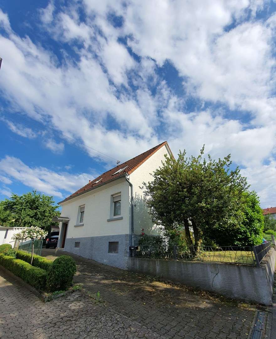 Thumbnail-Haus zum Kaufen in Bretten 449.000,00 € 129 m²