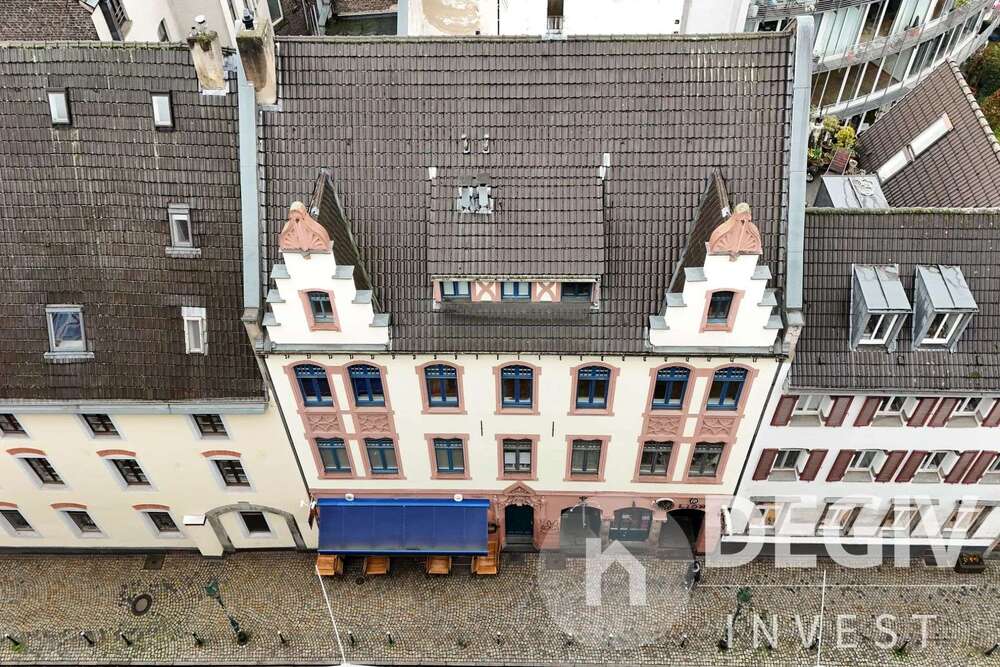 Thumbnail-Wohnung zum Kaufen in Düsseldorf 649.000,00 € 90 m²