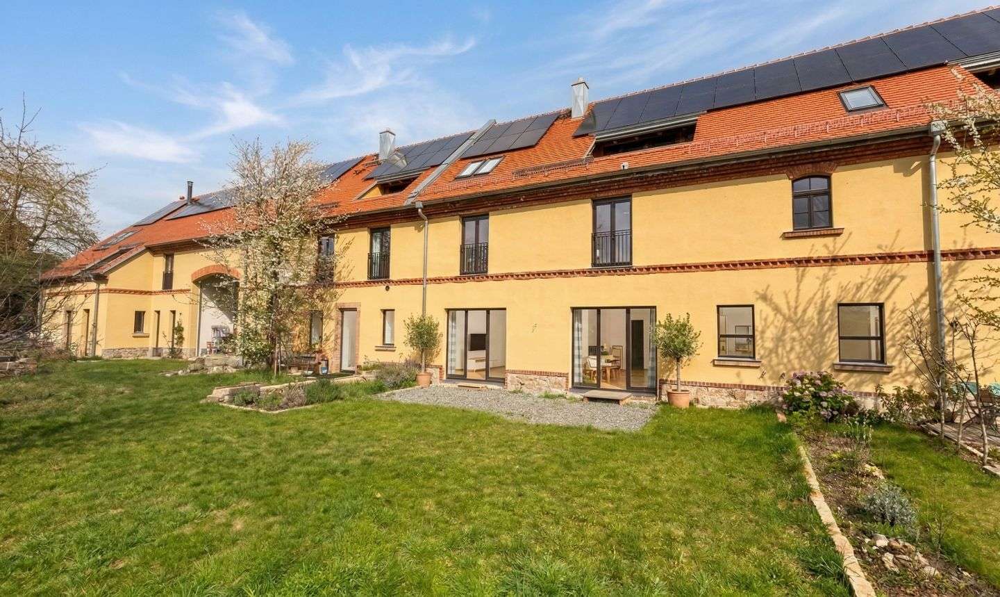 Thumbnail-Haus zum Kaufen in Elstertrebnitz 375.000,00 € 235.5 m²