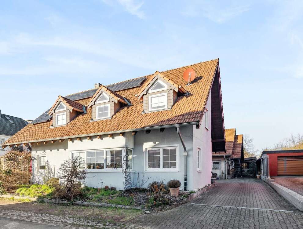 Thumbnail-Haus zum Kaufen in Homburg 380.000,00 € 186.66 m²