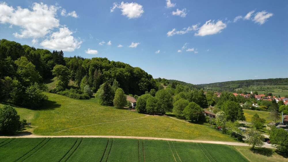 Thumbnail-Grundstück zu verkaufen in Gomadingen 880.000,00 € 6900 m²