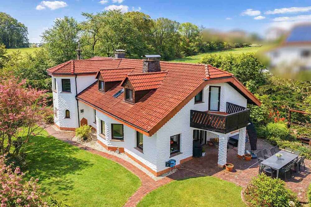 Thumbnail-Haus zum Kaufen in Hosenfeld 569.000,00 € 241.48 m²