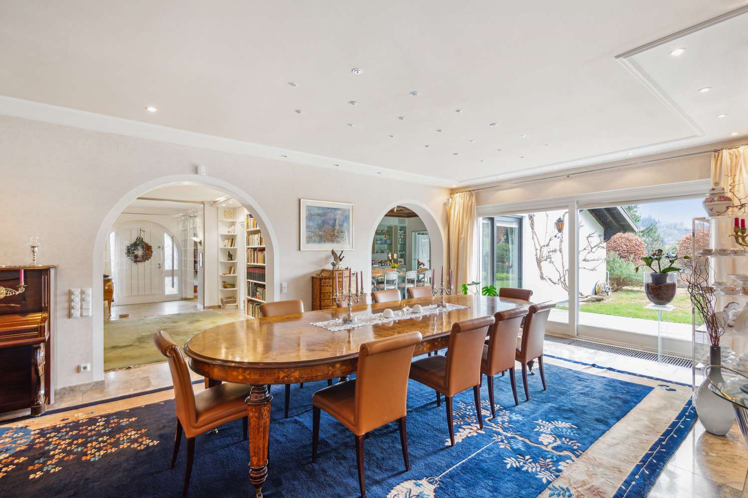 Thumbnail-Haus zum Kaufen in Homburg 995.000,00 € 450 m²