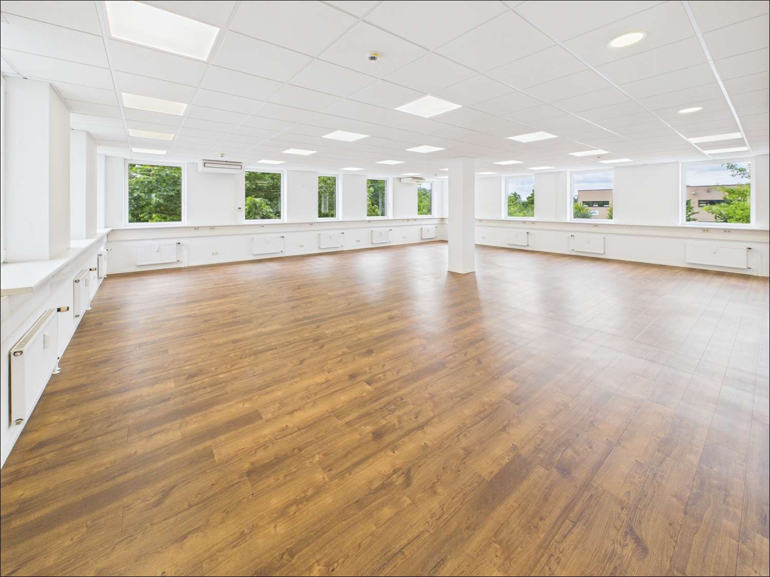 Thumbnail-Büro in Aschaffenburg 2.880,00 € 320 m²