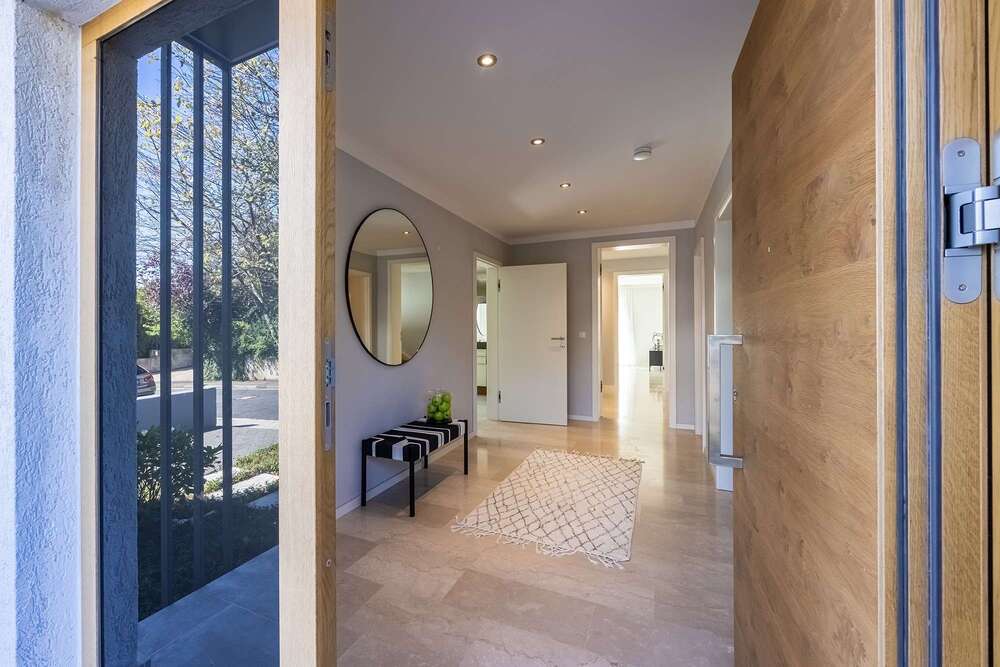 Thumbnail-Haus zum Kaufen in Oberursel 2.290.000,00 € 230 m²