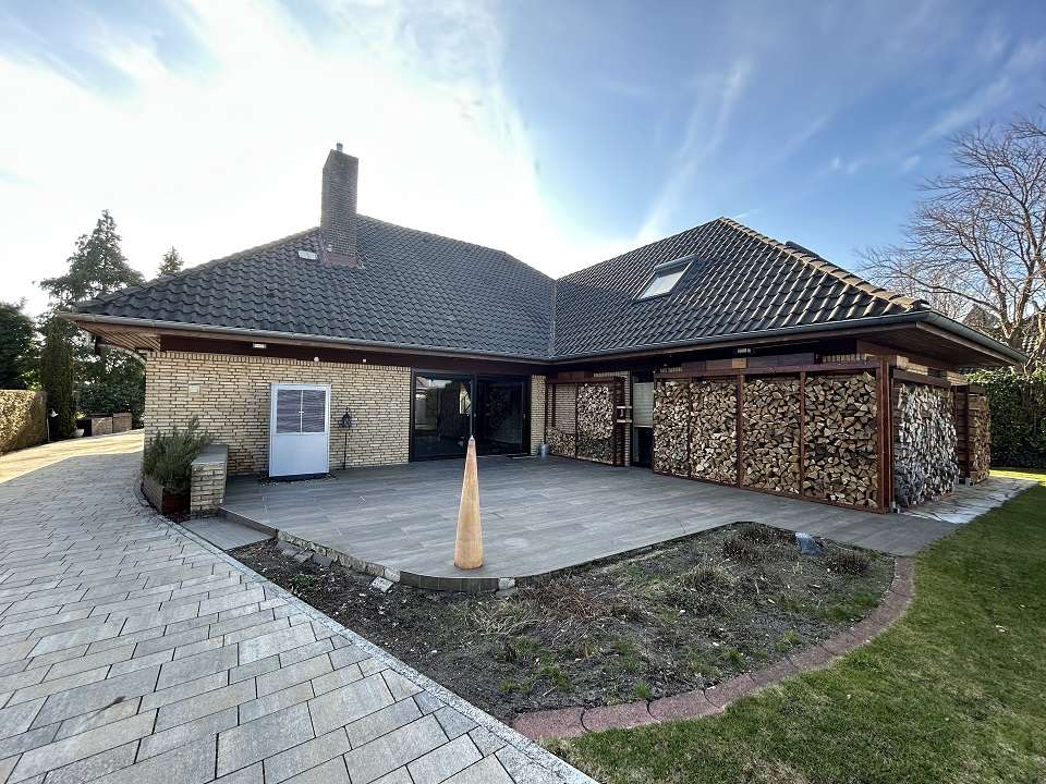 Thumbnail-Haus zum Kaufen in Winsen 999.999,00 € 299.5 m²