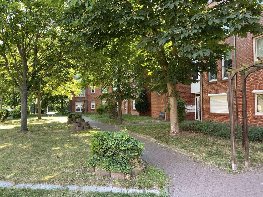 Thumbnail-Wohnung zum Mieten in Hermsdorf 325,00 € 40.5 m²