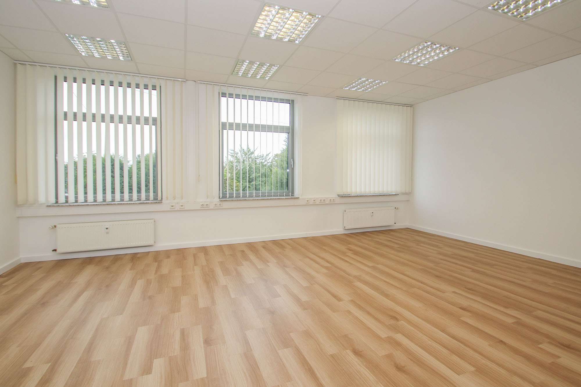Thumbnail-Büro in Sprockhövel 1.211,76 € 220.32 m²