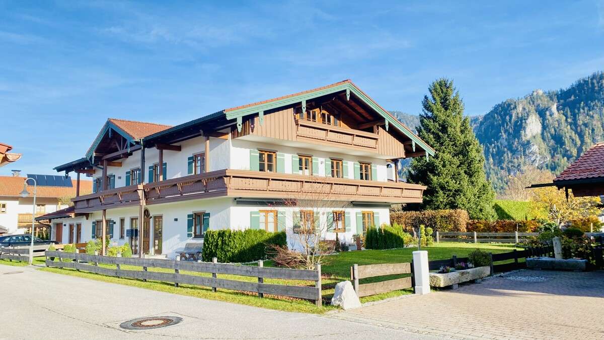 Thumbnail-Wohnung zum Kaufen in Inzell 790.000,00 € 105 m²