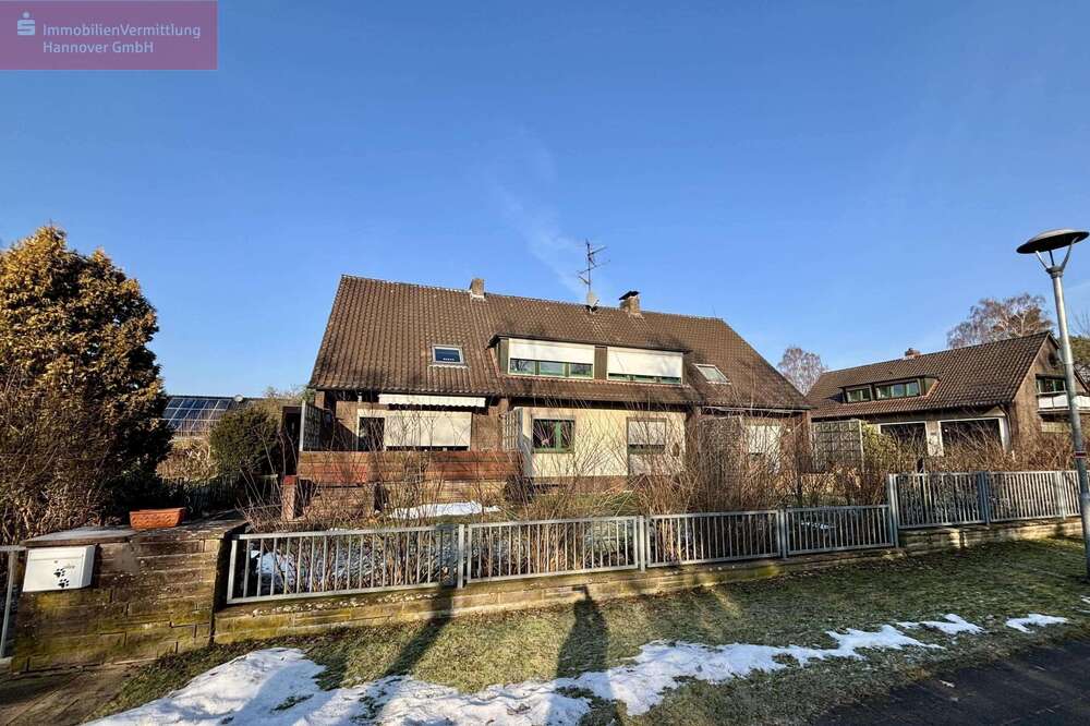 Thumbnail-Haus zum Kaufen in Burgwedel 548.000,00 € 355.79 m²