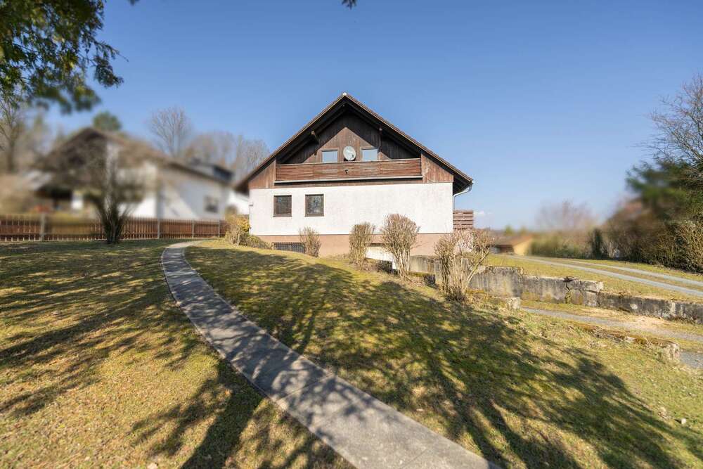 Thumbnail-Haus zum Kaufen in Ebersdorf OT Oberfüllbach 245.000,00 € 135 m²