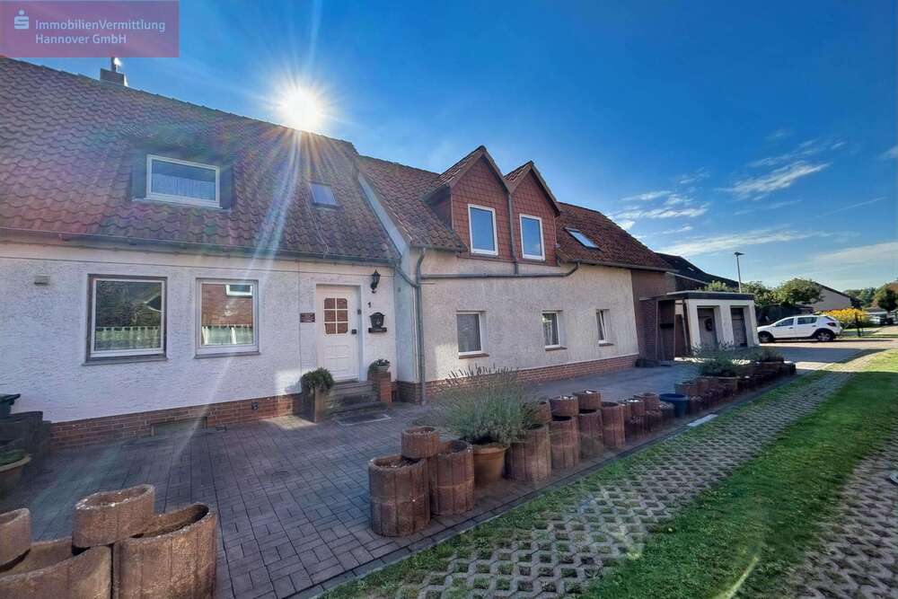 Thumbnail-Haus zum Kaufen in Wunstorf 215.000,00 € 125.59 m²