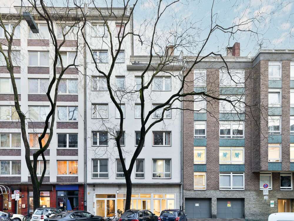 Thumbnail-Haus zum Kaufen in Düsseldorf 2.500.000,00 € 827 m²