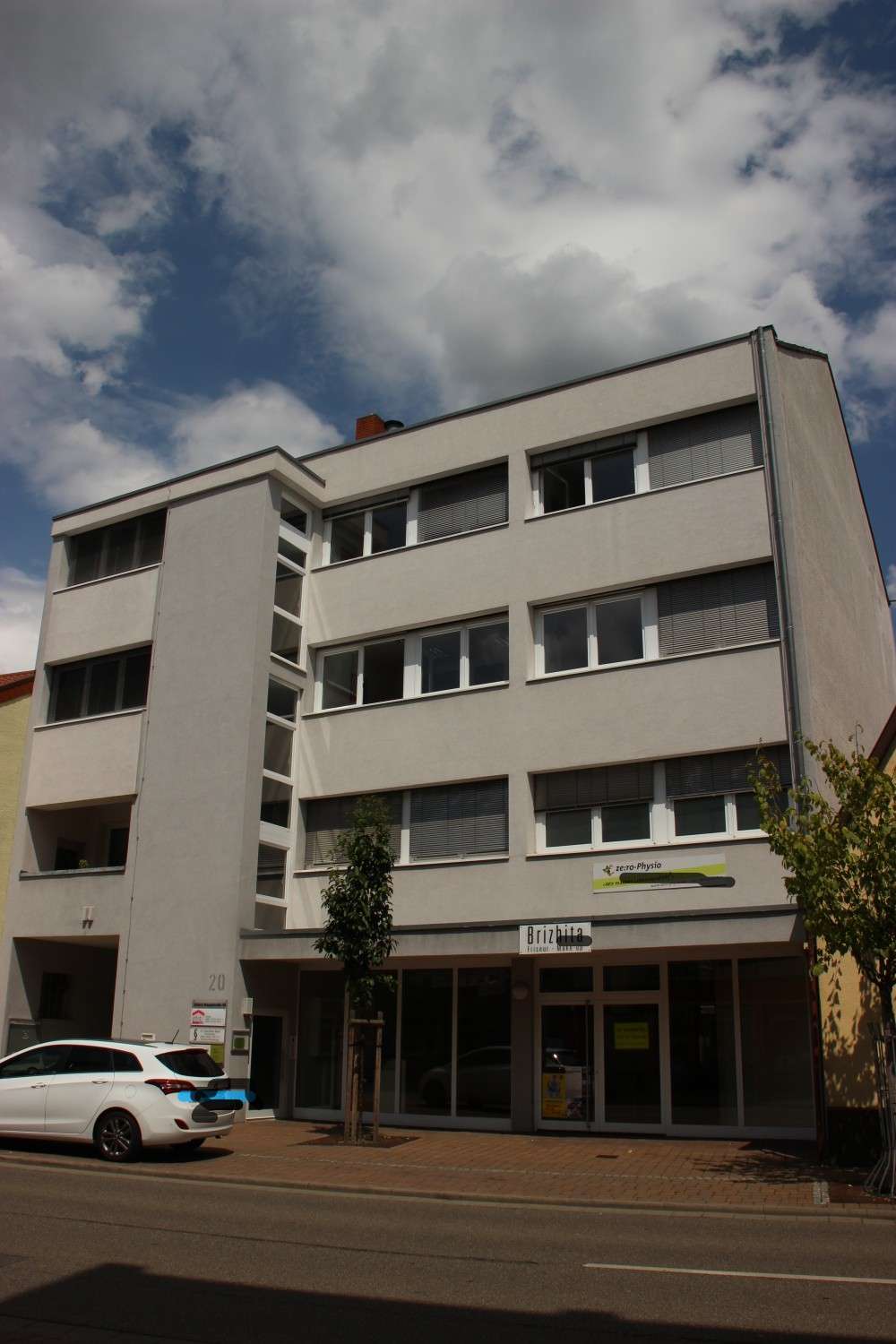 Thumbnail-Büro in Hockenheim 2.040,00 € 240 m²