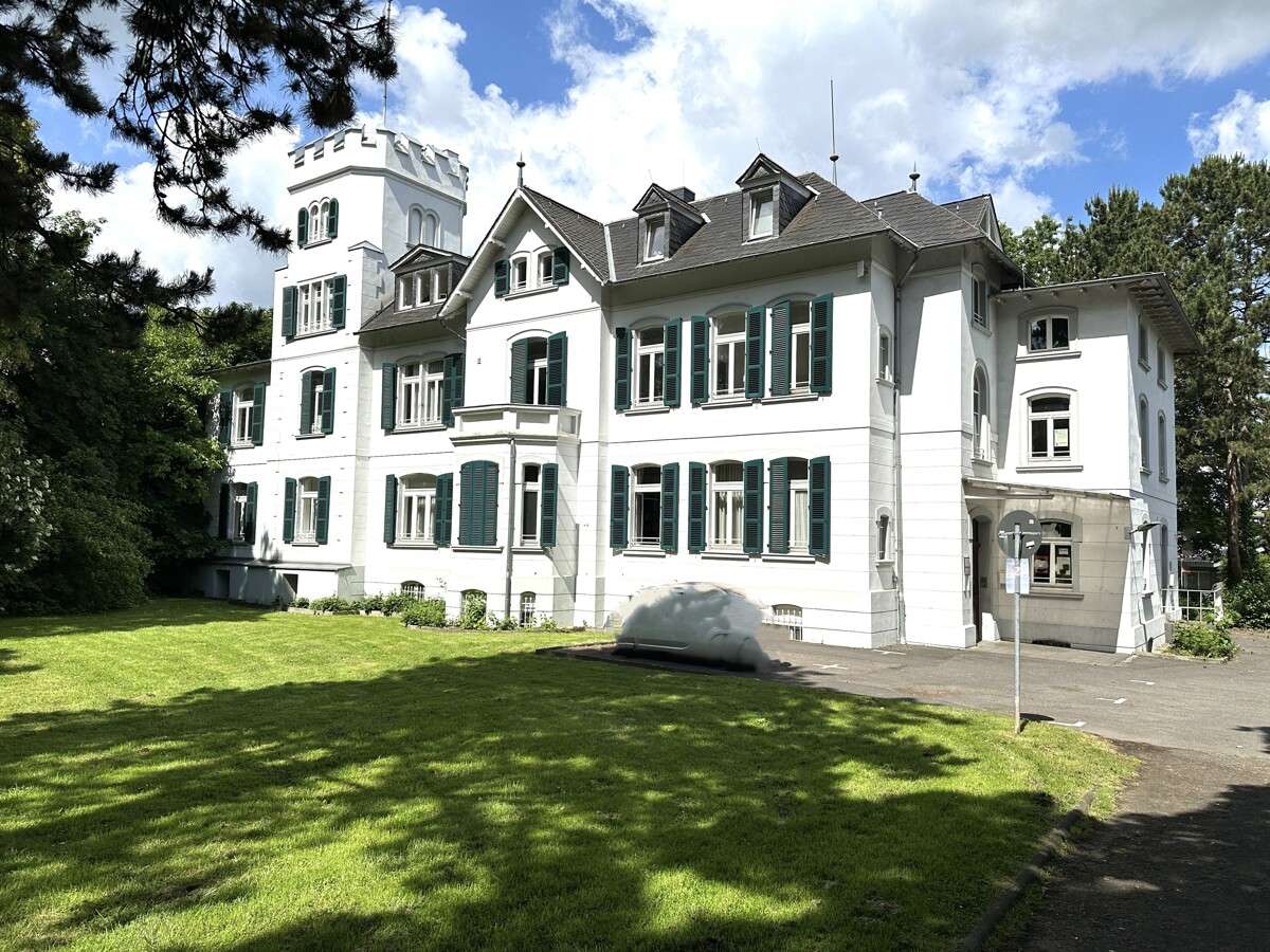 Thumbnail-Büro in Königswinter Oberpleis 1.525,00 € 215 m²