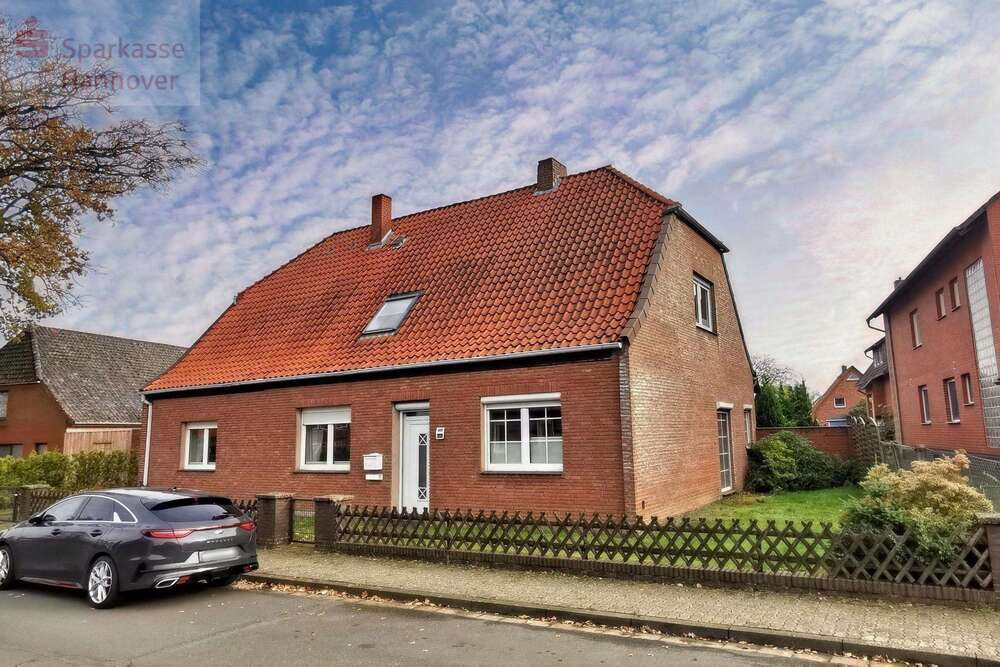 Thumbnail-Haus zum Kaufen in Neustadt 229.000,00 € 200 m²