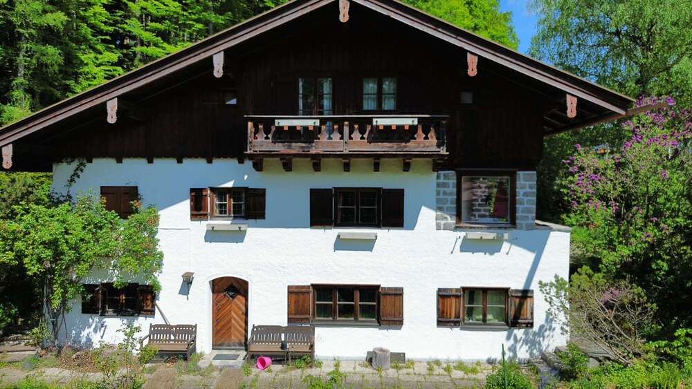 Thumbnail-Haus zum Kaufen in Bad Wiessee 2.200.000,00 € 215 m²