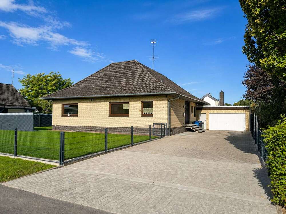 Thumbnail-Haus zum Kaufen in Dörverden 369.000,00 € 141 m²