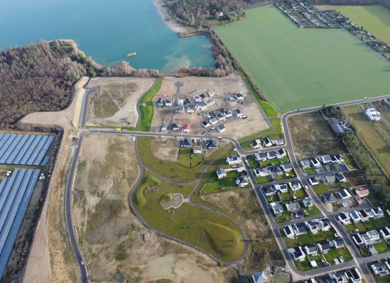 Thumbnail-Grundstück zu verkaufen in Naunhof 790.000,00 € 1900 m²