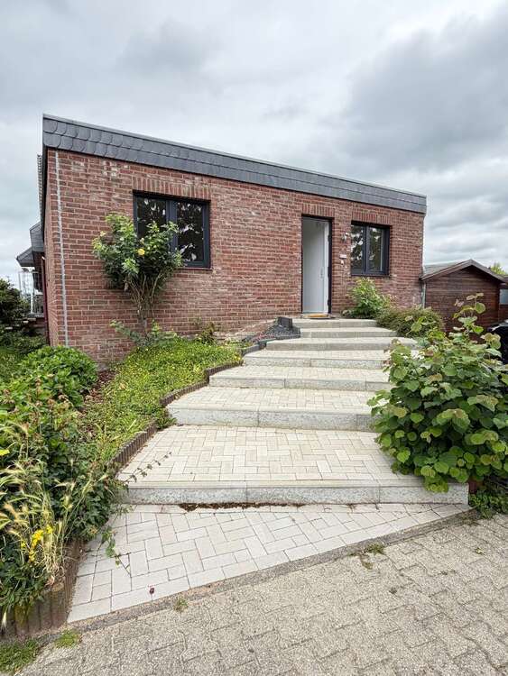 Thumbnail-Haus zum Mieten in Willich 1.550,00 € 93 m²