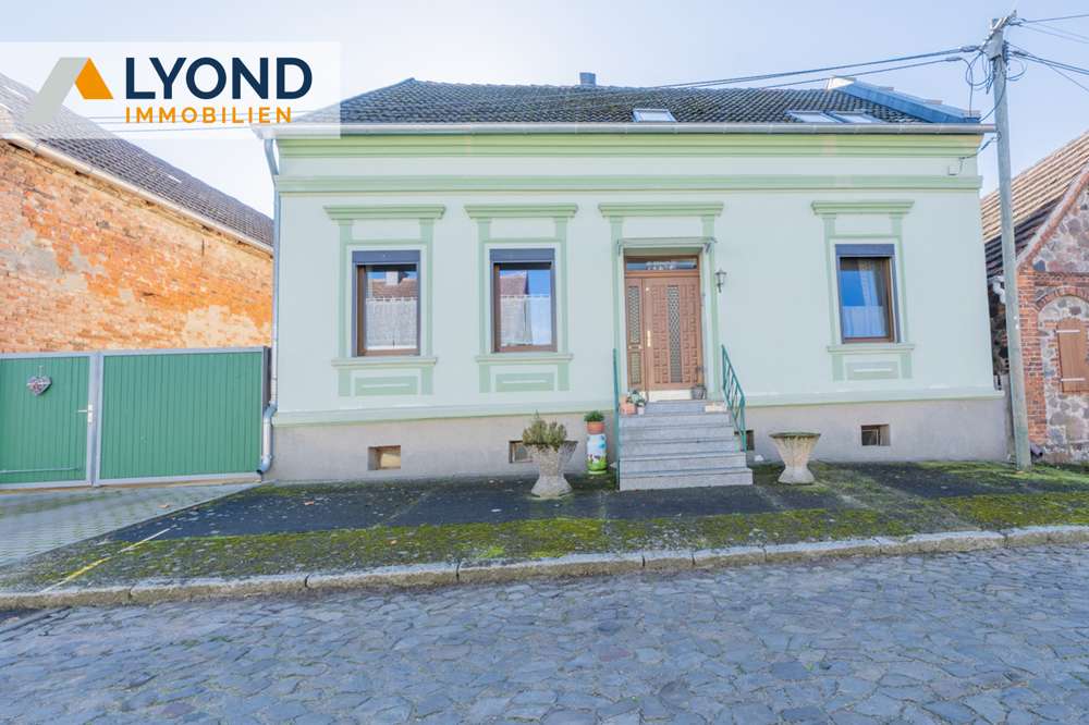 Thumbnail-Haus zum Kaufen in GenthinPaplitz 210.000,00 € 136 m²