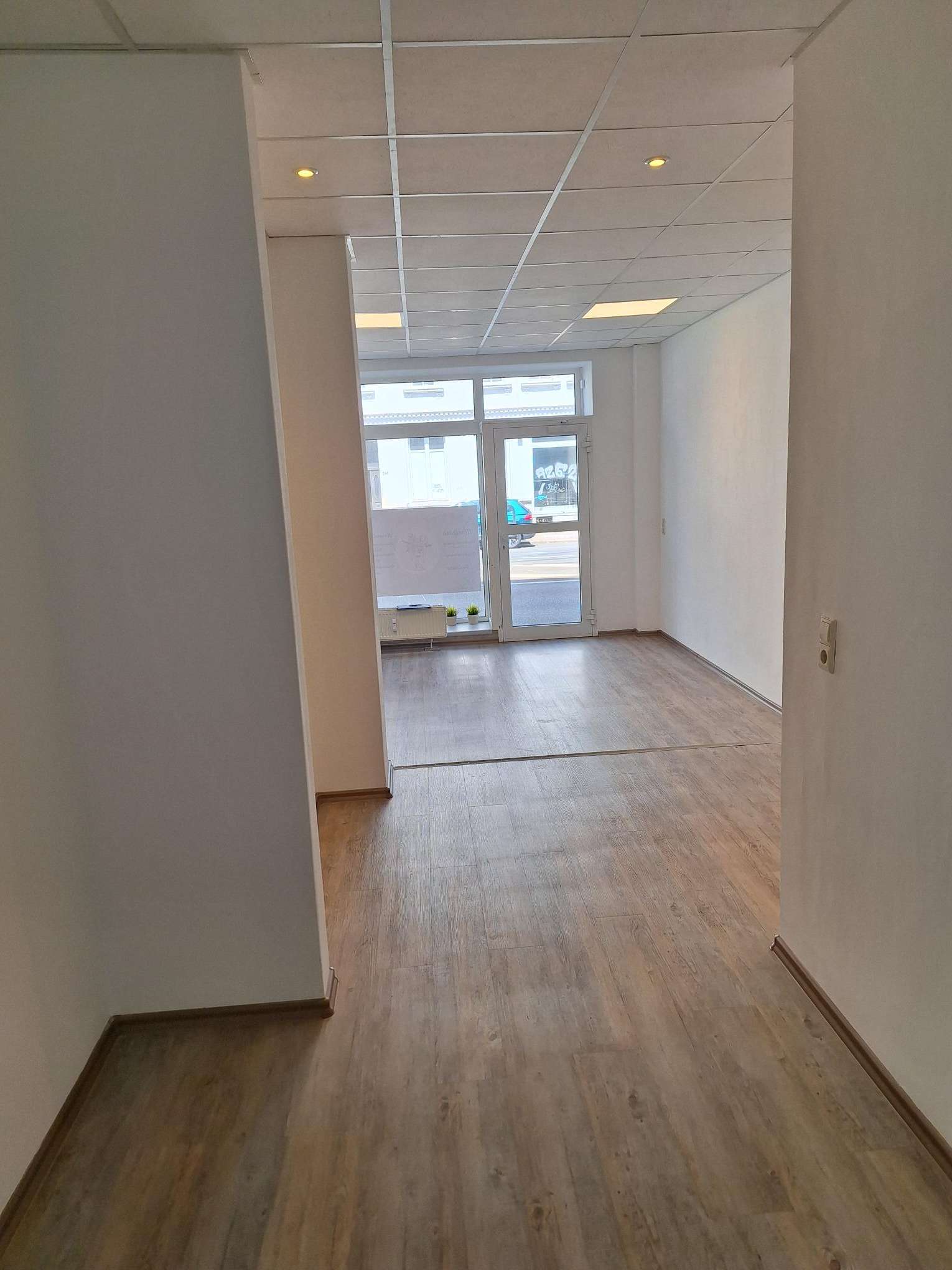 Thumbnail-Einzelhandel in Leipzig 340,00 € 34.76 m²